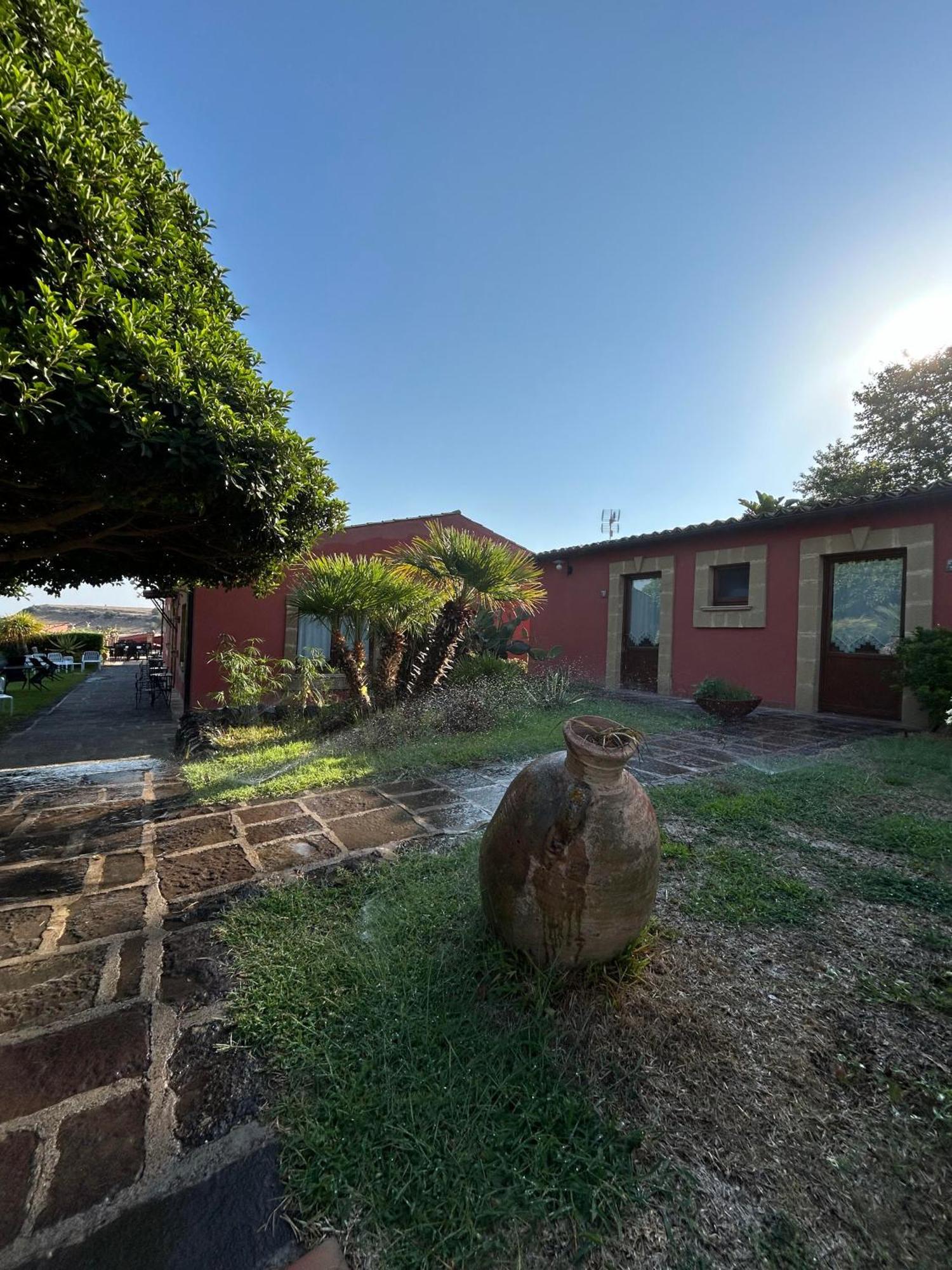 Hotel Borgo Nocchiara Carlentini Esterno foto